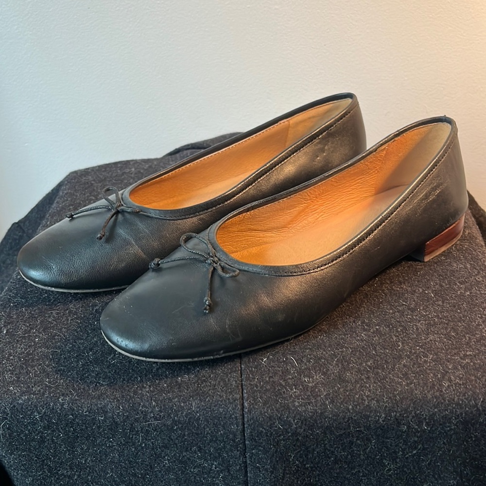 Black Leather Women's Ballet Flats